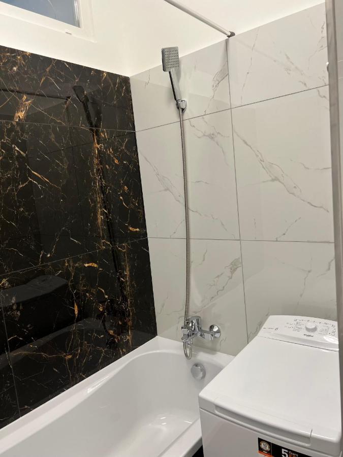N24 Apartments By Small Home بودابست المظهر الخارجي الصورة
