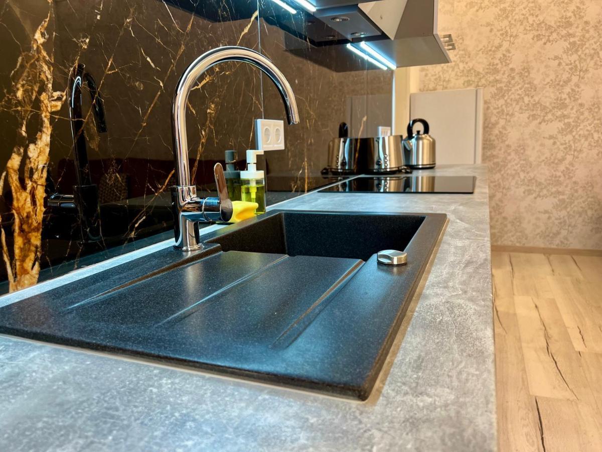 N24 Apartments By Small Home بودابست المظهر الخارجي الصورة