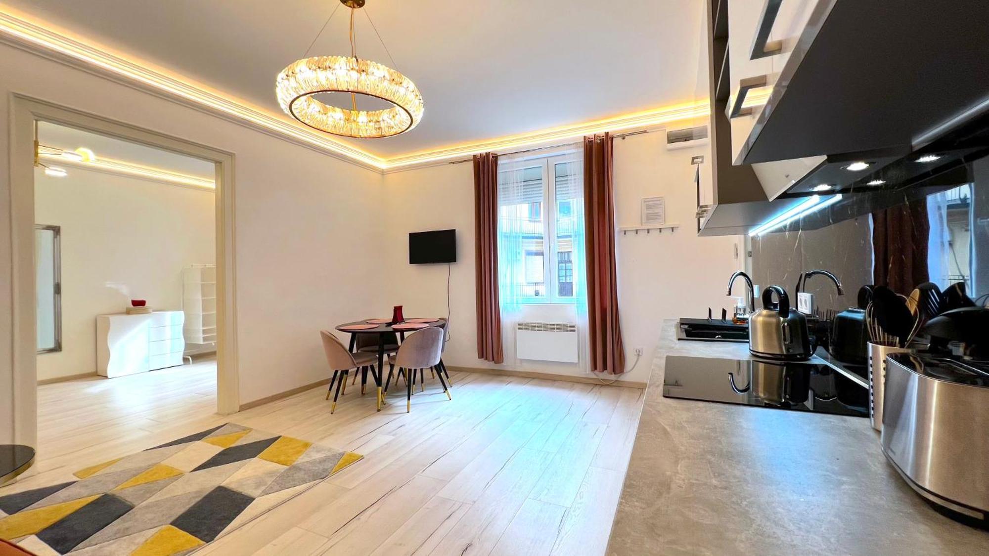 N24 Apartments By Small Home بودابست المظهر الخارجي الصورة