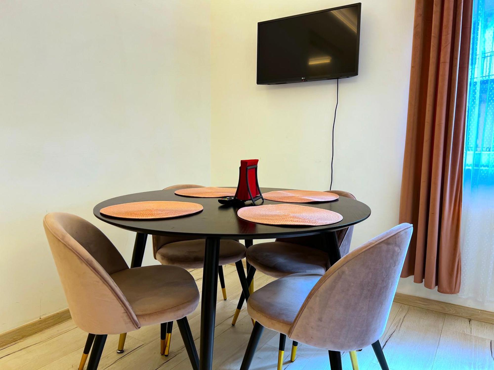 N24 Apartments By Small Home بودابست المظهر الخارجي الصورة