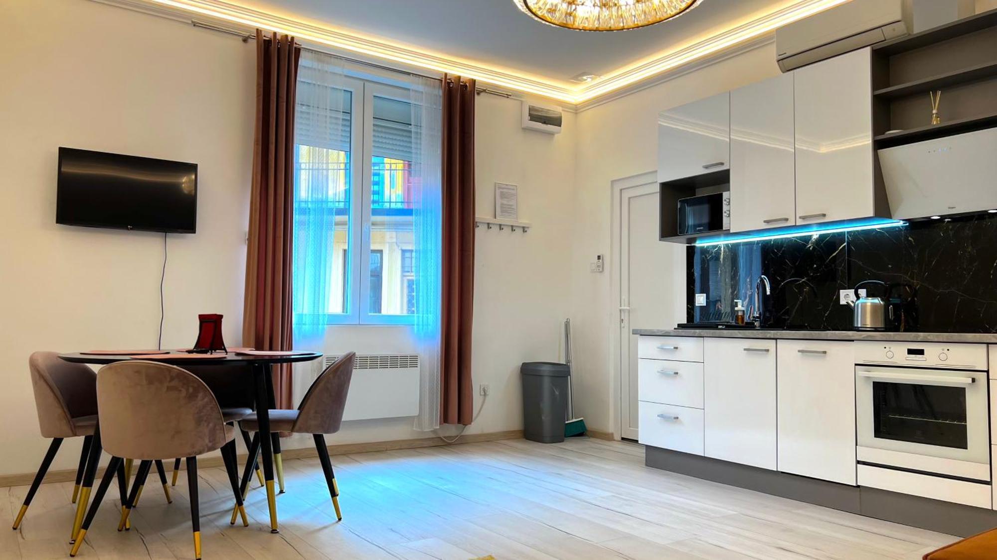 N24 Apartments By Small Home بودابست المظهر الخارجي الصورة